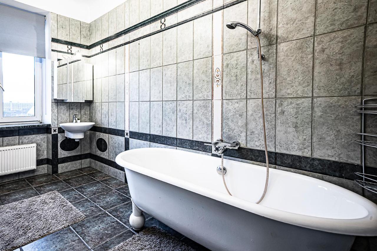 New Winwinstay Residence In Heart Of Old Town Riga Bagian luar foto